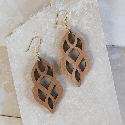 Keltik Knot Filigree Handcarved Wood Drop Earrings - Recetas Fair Trade
