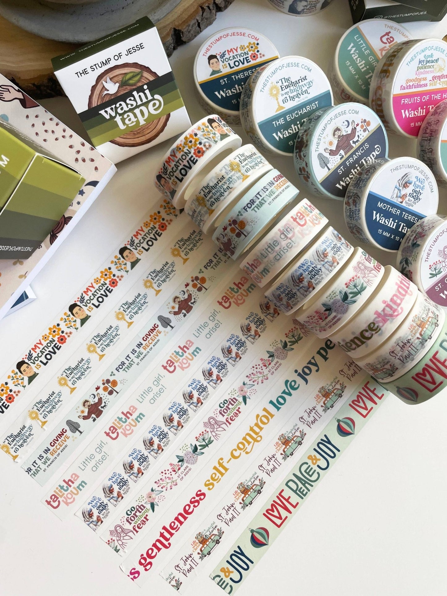 Love Peace Joy Christmas Washi Tape  | 15mm x 10m - Recetas Fair Trade