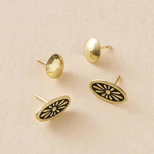 Nisha Ball and Oval Stud Earrings - Gold, Black - Recetas Fair Trade