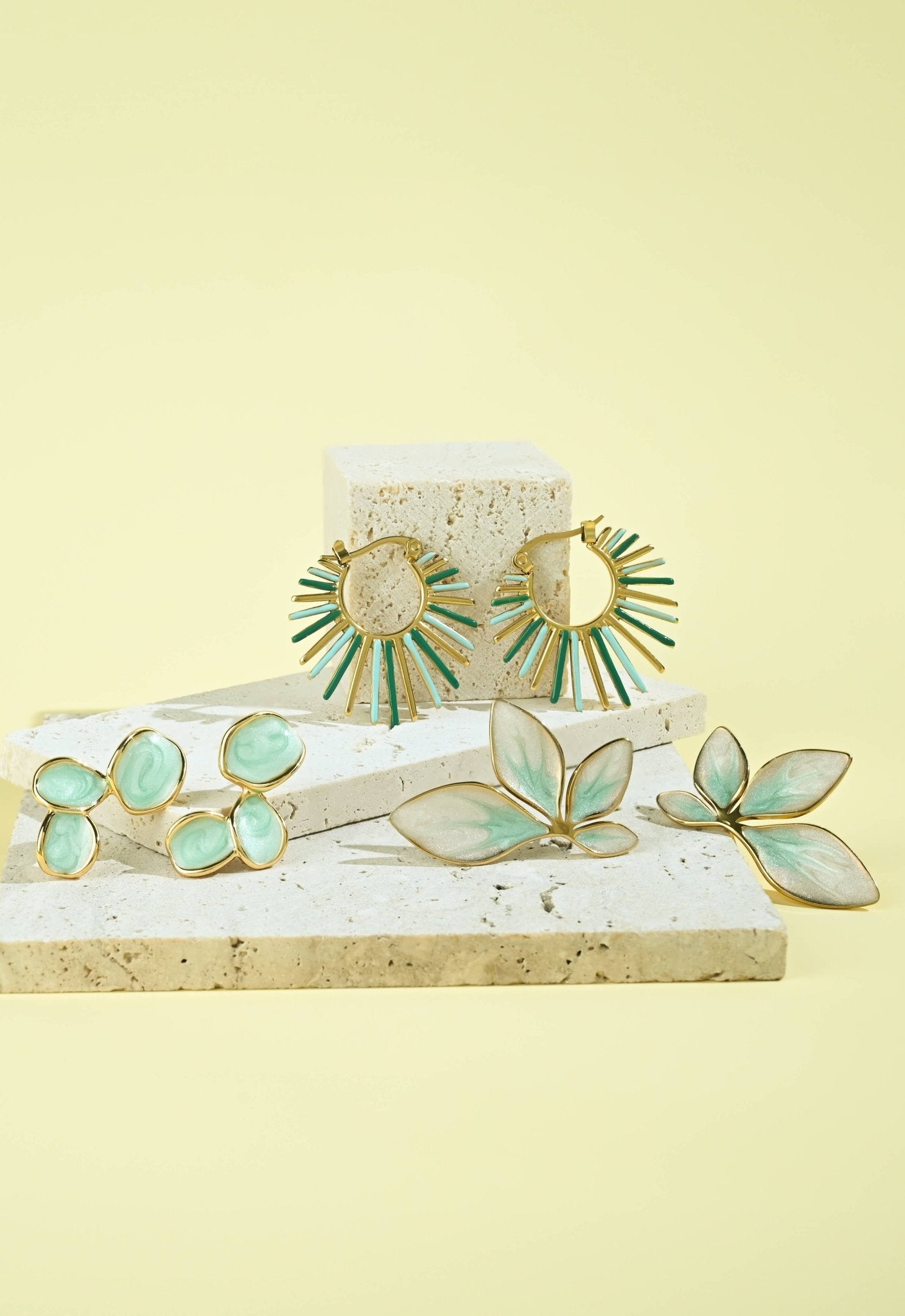 Radiant Rise Hoops in Mint - Recetas Fair Trade