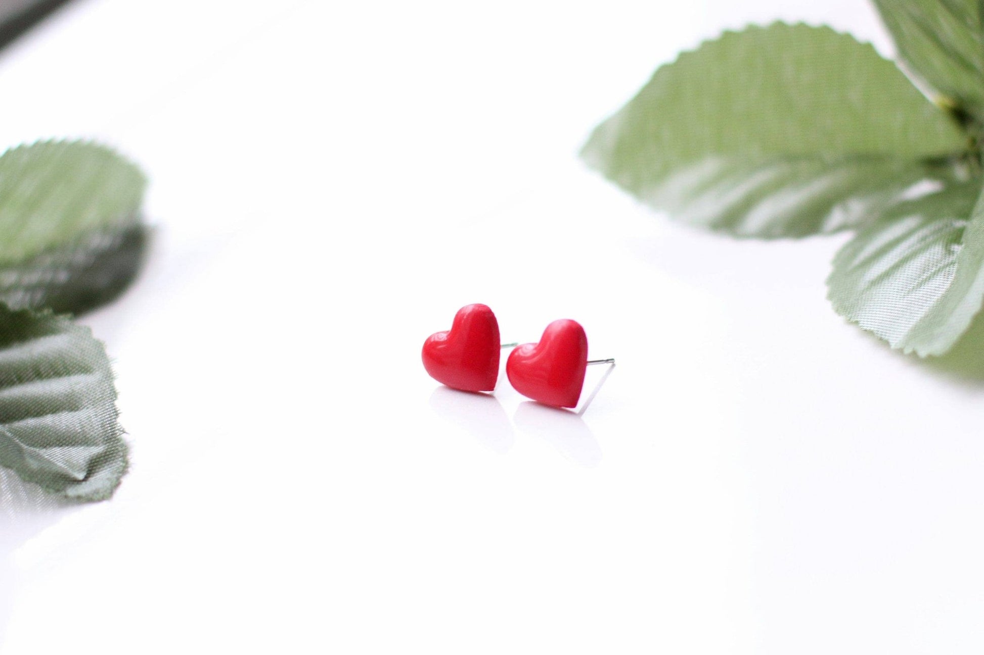 Red Heart Stud Earrings, Valentine's Day Earrings - Recetas Fair Trade