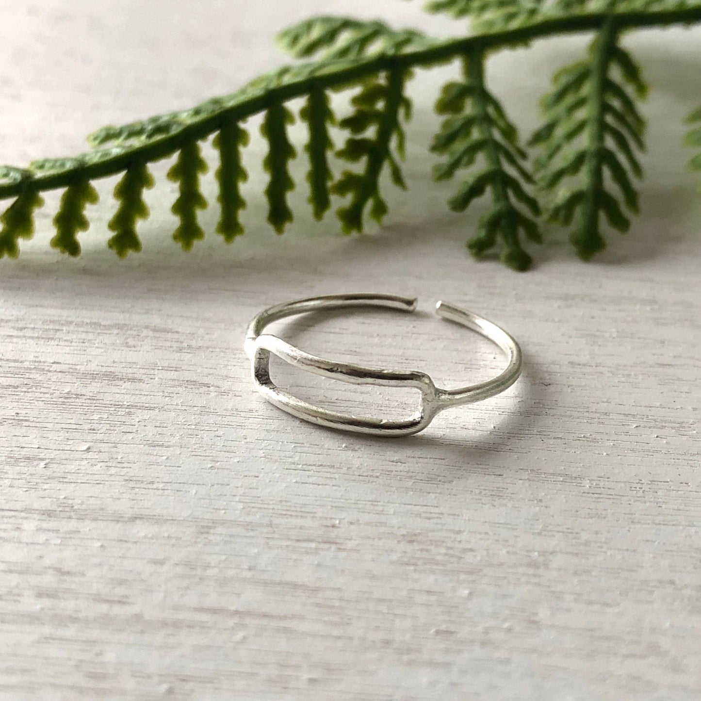 Rippled Rectangle Ring - Silver - Recetas Fair Trade