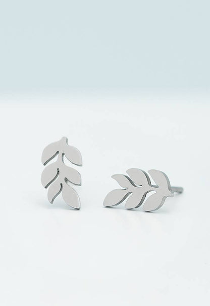 Rowen Leaf Stud Earrings - Recetas Fair Trade