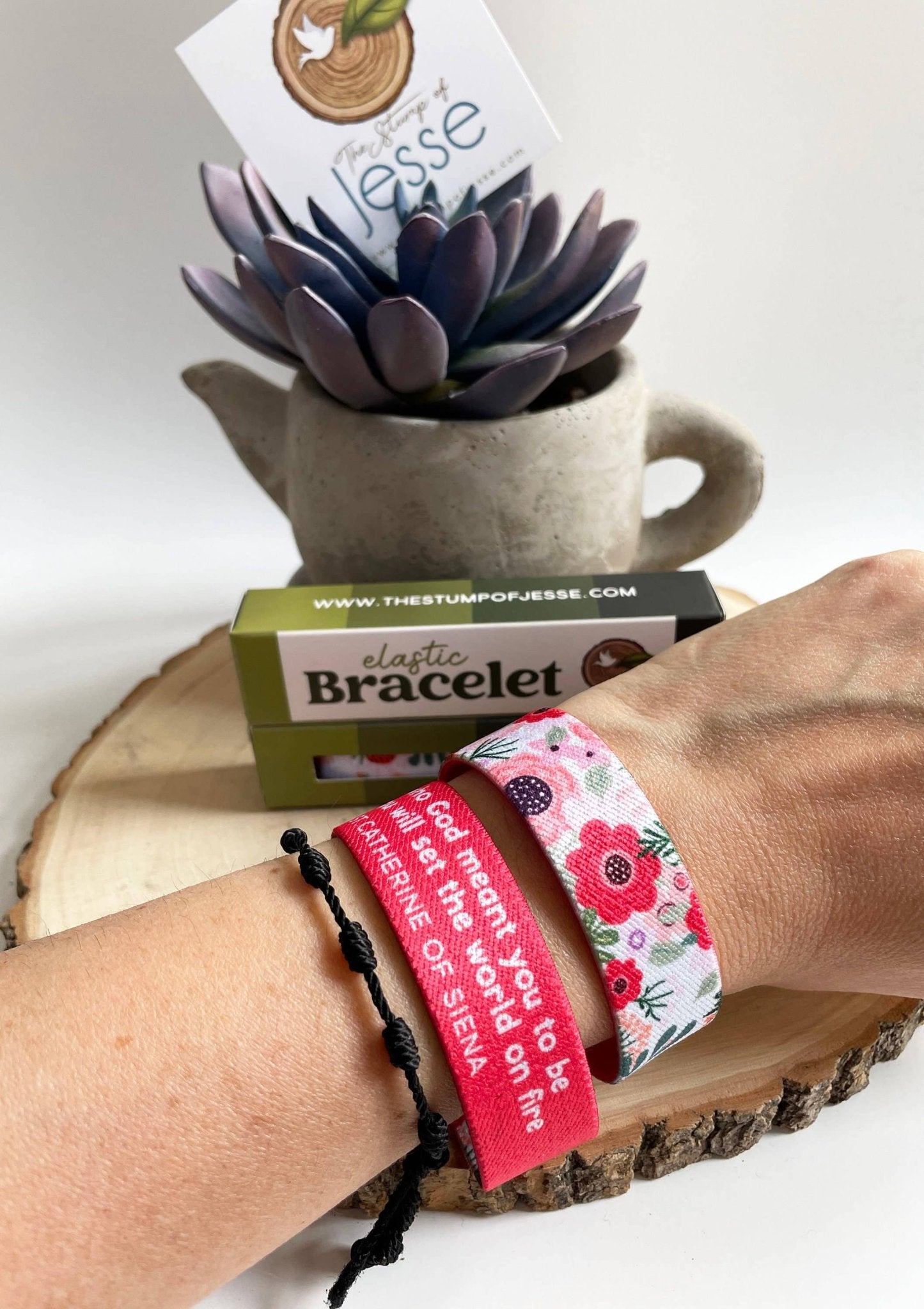 St. Catherine of Siena Reversible Bracelet - Recetas Fair Trade