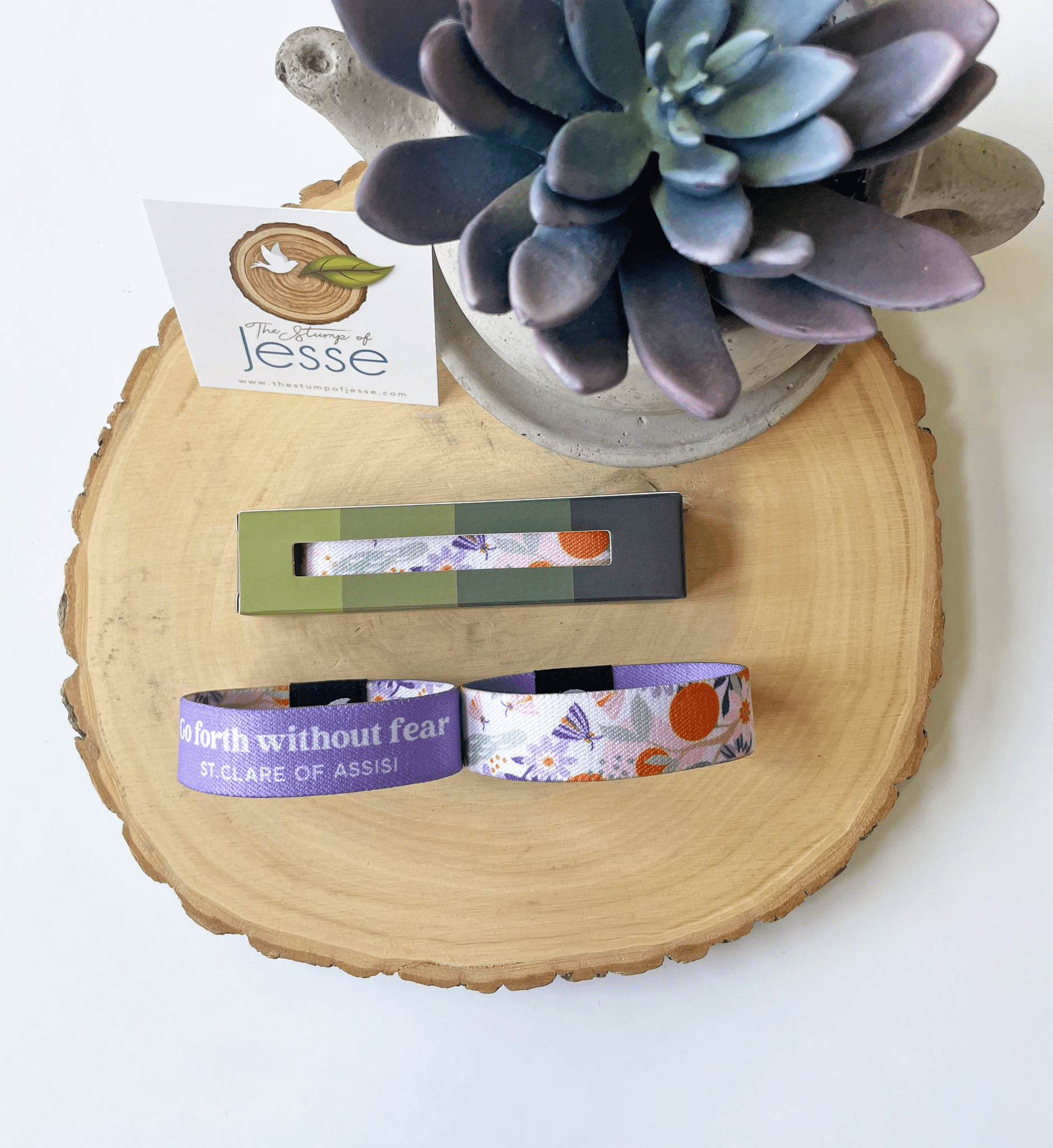 St. Clare of Assisi Reversible Bracelet - Recetas Fair Trade
