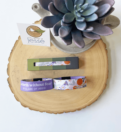 St. Clare of Assisi Reversible Bracelet - Recetas Fair Trade