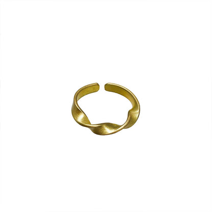 Triple Twist Ring - Gold - Recetas Fair Trade