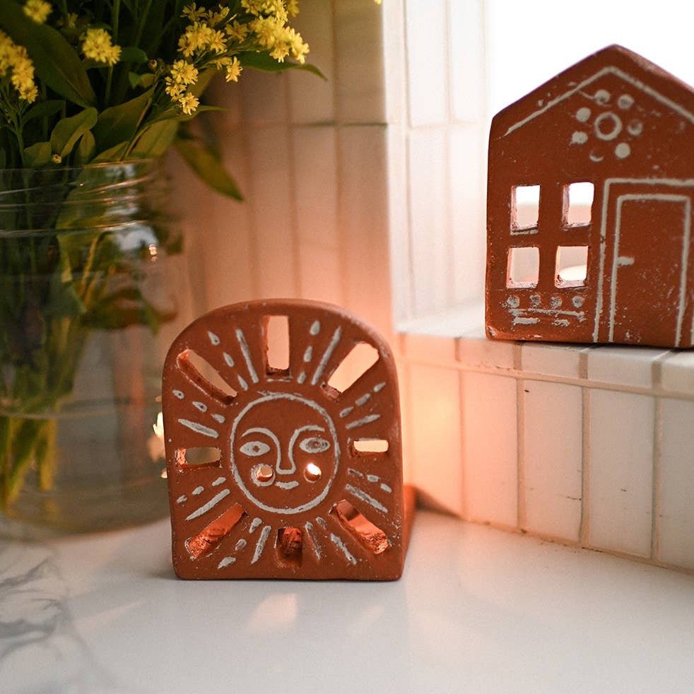 Vasanta Sunrise Tealight Candle Holder - Terracotta - Recetas Fair Trade