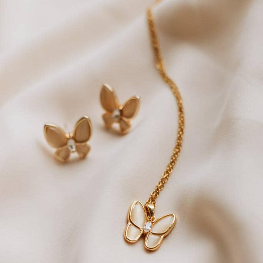 Yasar Butterfly Earrings - Recetas Fair Trade